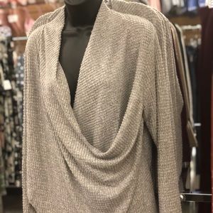 Zac and Rachel Drape Deep Vneck Long Sleeve Top